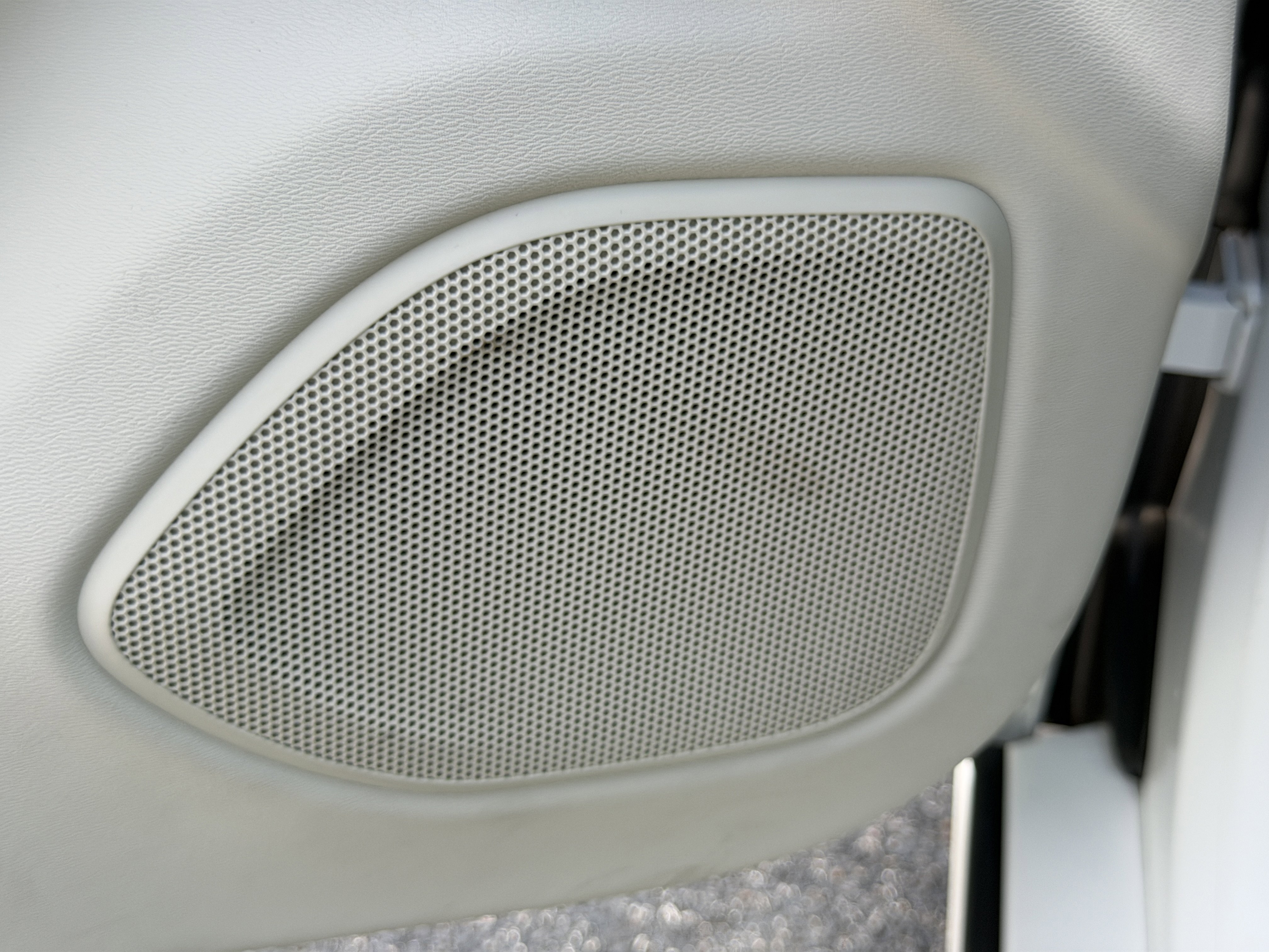 Certified 2024 Volvo S60 B5 Plus image 18