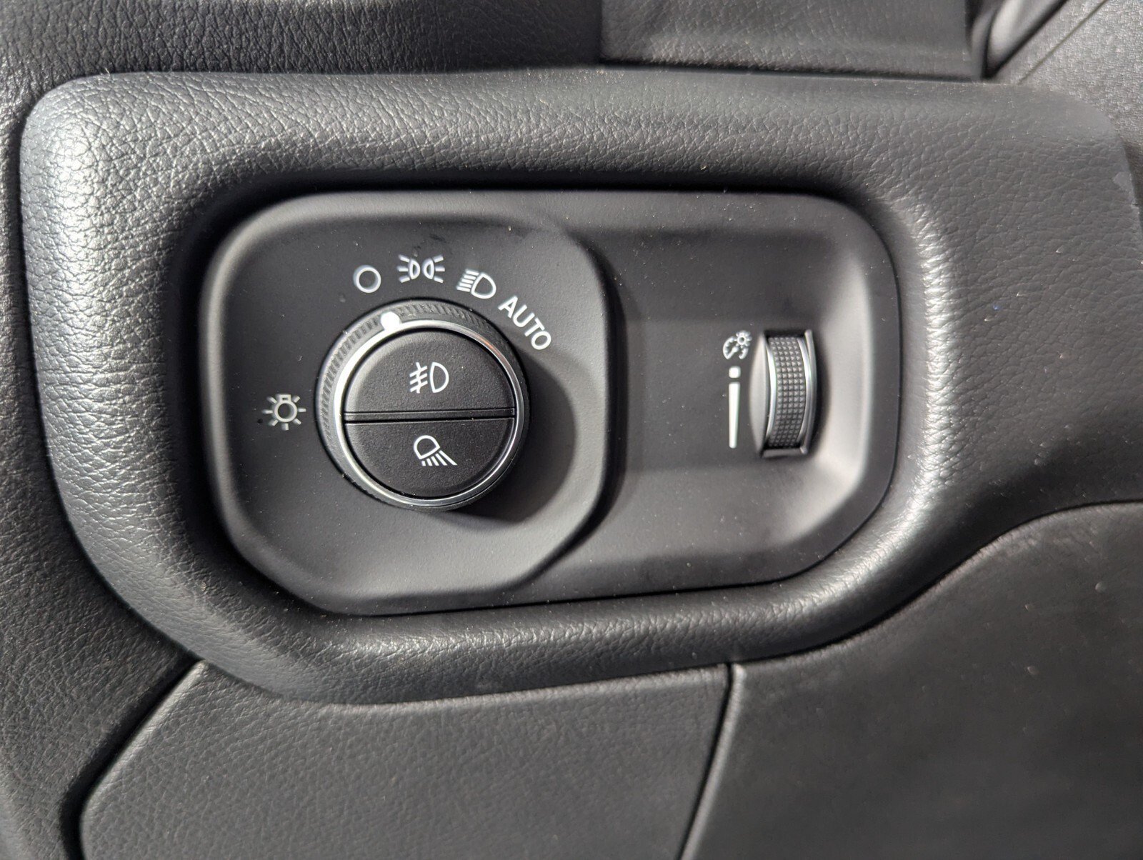New 2026 RAM 2500 Tradesman AWD/4WD image 14