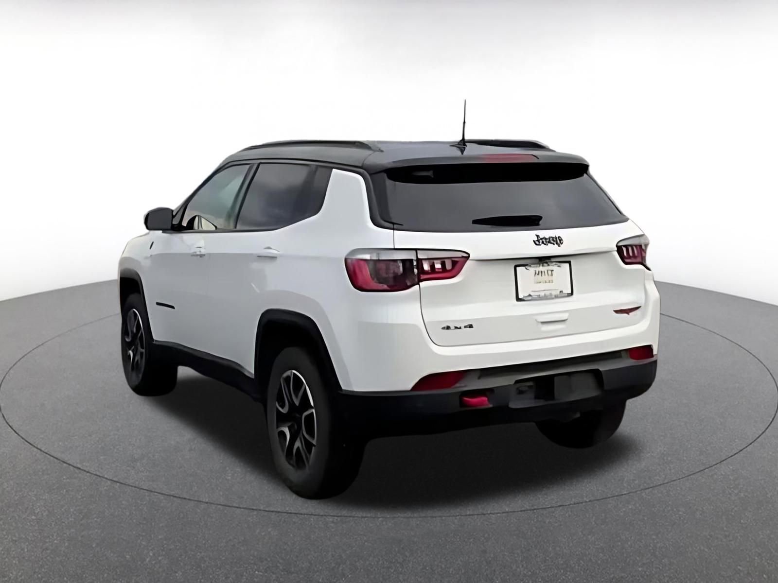 Used 2025 Jeep Compass Trailhawk w/ Trailer Tow Group image 8