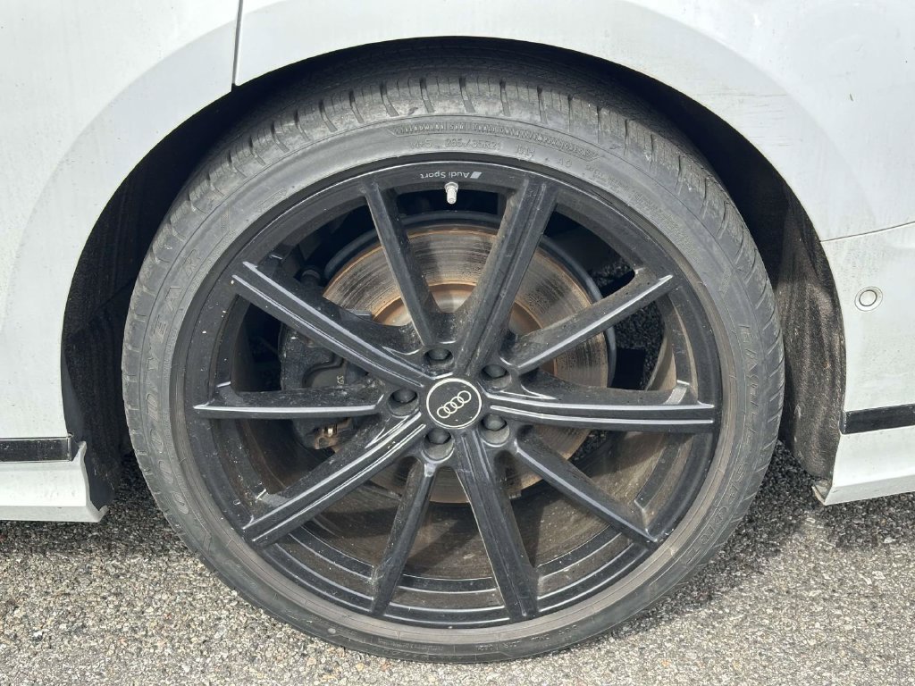 Used 2022 Audi A8 L 3.0T AWD/4WD image 9