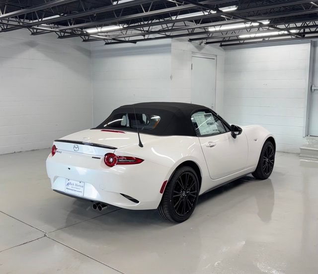 New 2026 MAZDA MX-5 Miata Club w/ Weather Package RWD image 7