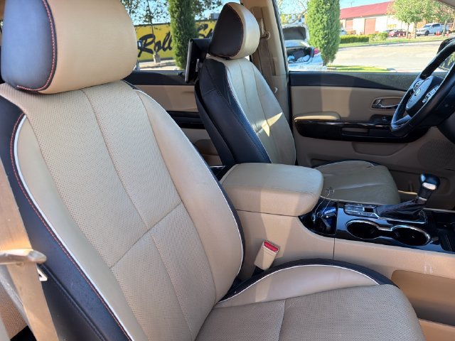 Used 2020 Kia Sedona SX FWD image 25