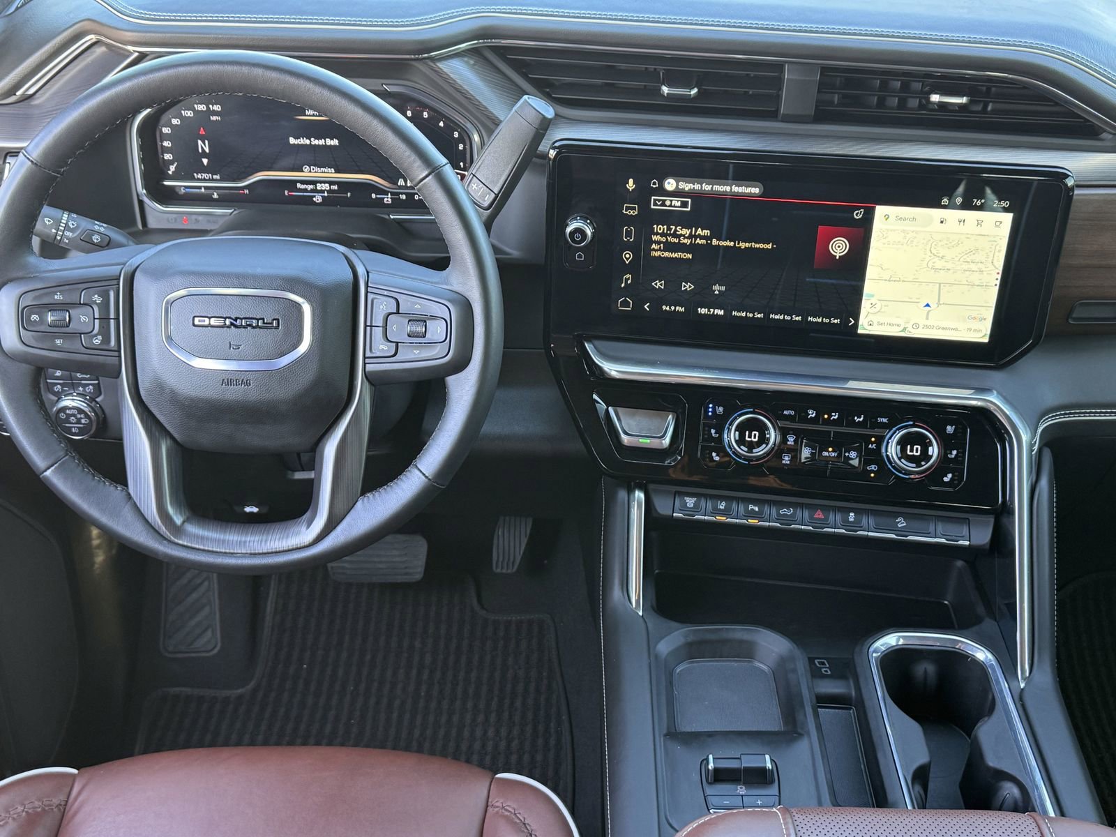 Used 2025 GMC Sierra 2500 Denali Ultimate image 13