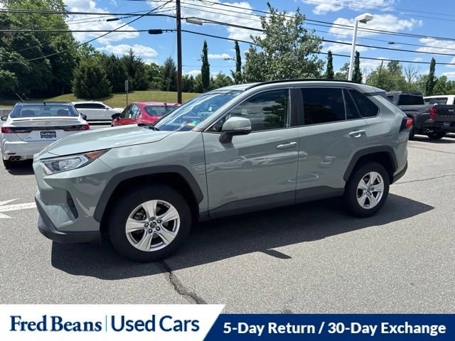 Used 2020 Toyota RAV4 XLE w/ All Weather Liner Package AWD/4WD image 19