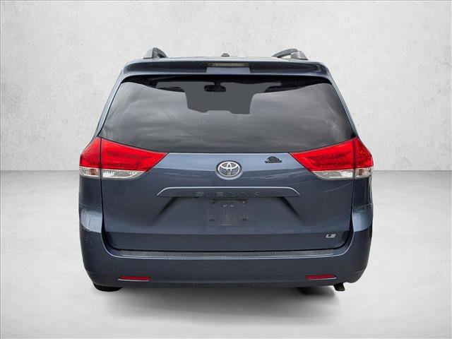 Used 2014 Toyota Sienna LE FWD image 4
