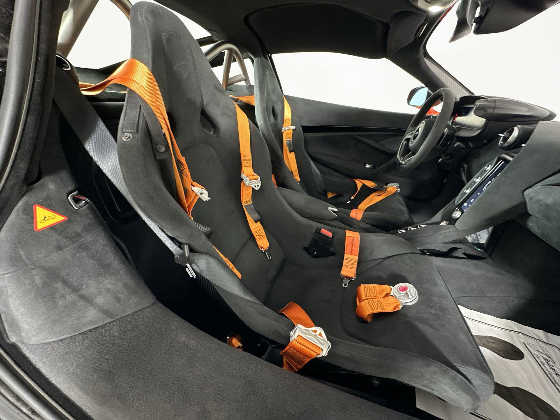 Used 2024 McLaren 750S image 27