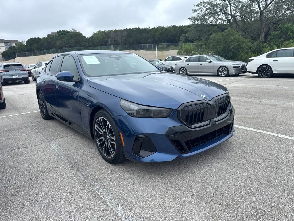 Certified 2025 BMW 530i w/ M Sport Package RWD image 2