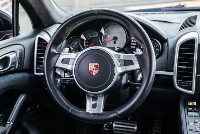 Used 2014 Porsche Cayenne GTS AWD/4WD image 9