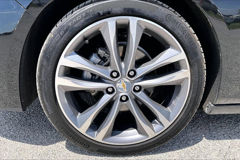 Used 2025 Chevrolet Malibu LT FWD image 9