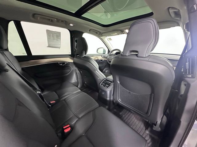 Used 2025 Volvo XC90 T8 Plus w/ Protection Package Premier AWD/4WD image 13
