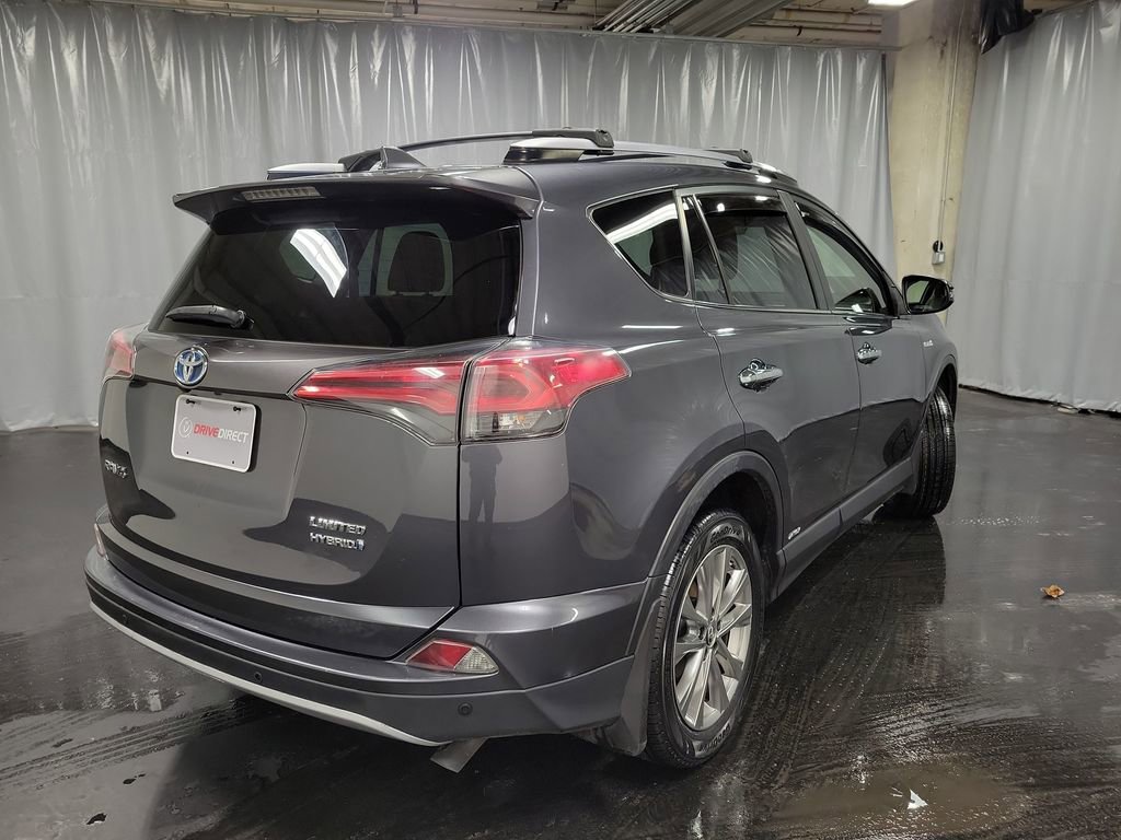 Used 2018 Toyota RAV4 Limited image 8