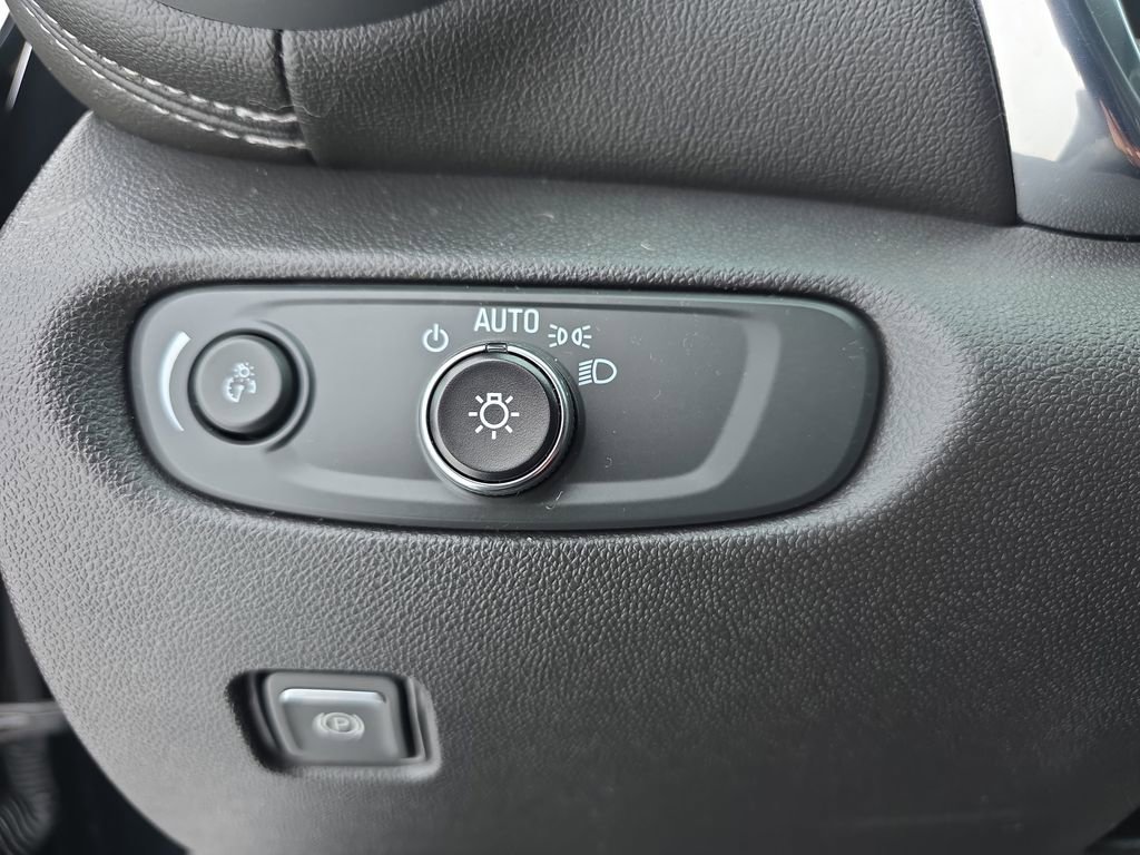 Certified 2023 Chevrolet Blazer LT w/ Convenience Package image 27