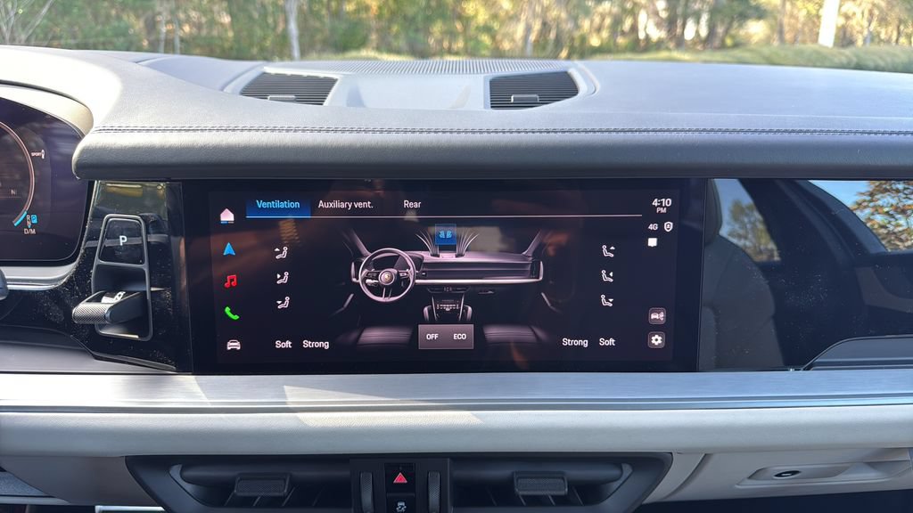 New 2026 Porsche Cayenne AWD/4WD image 12