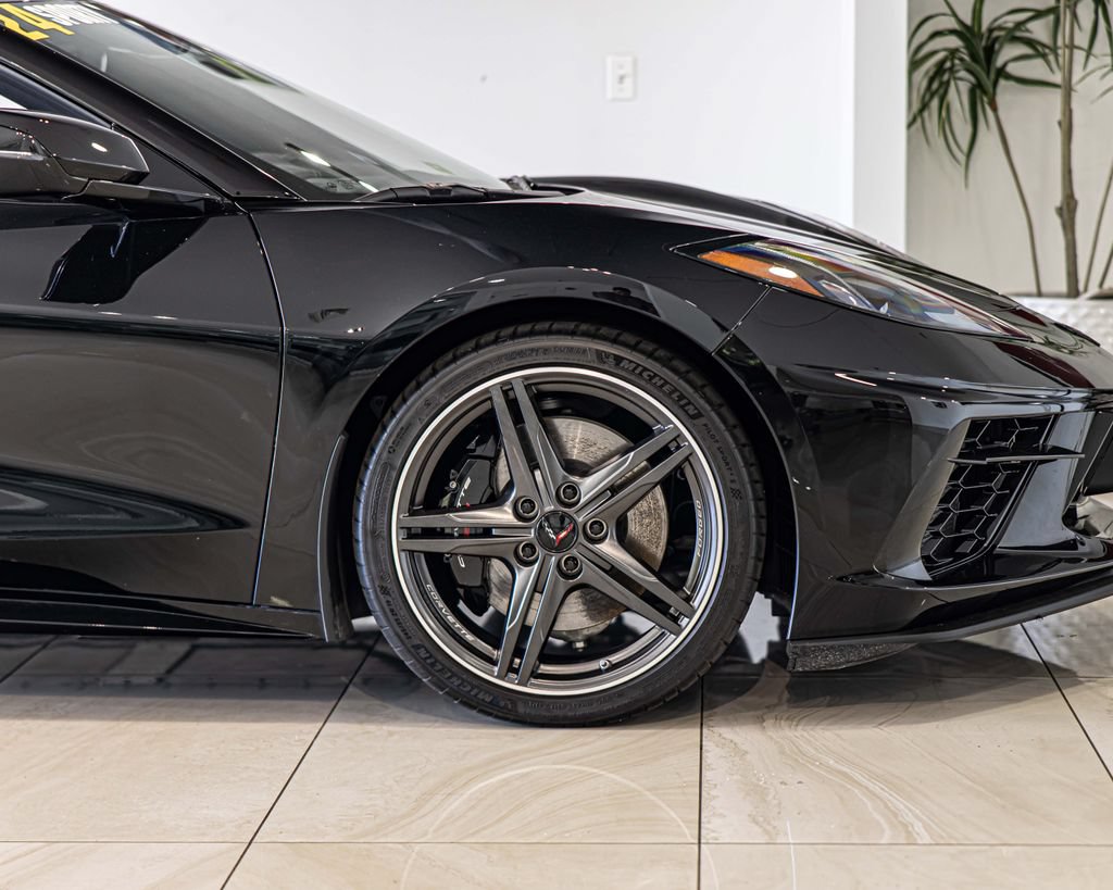 Used 2024 Chevrolet Corvette Stingray Preferred Cpe w/ Z51 Performance Package RWD image 11
