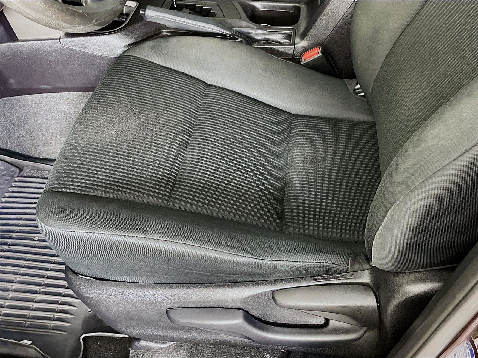 Used 2017 Toyota RAV4 LE image 22