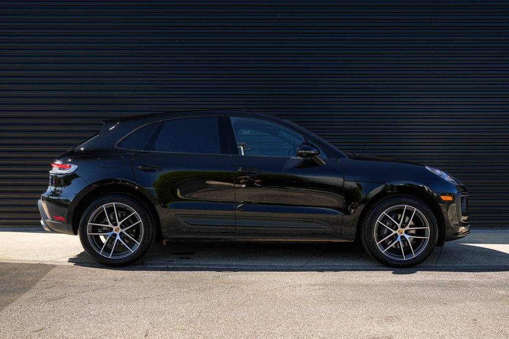 Certified 2026 Porsche Macan AWD/4WD image 36