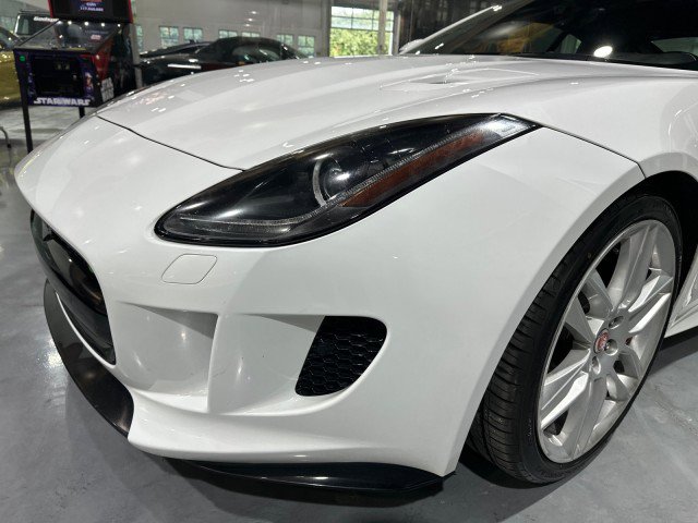 Used 2016 Jaguar F-TYPE R AWD/4WD image 21
