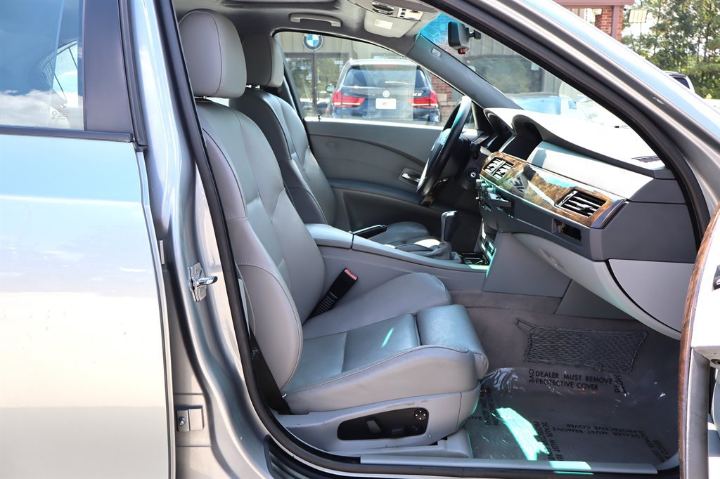 Used 2004 BMW 530i Sedan RWD image 17