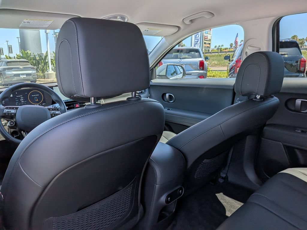 Certified 2025 Hyundai Ioniq 5 SEL RWD image 28