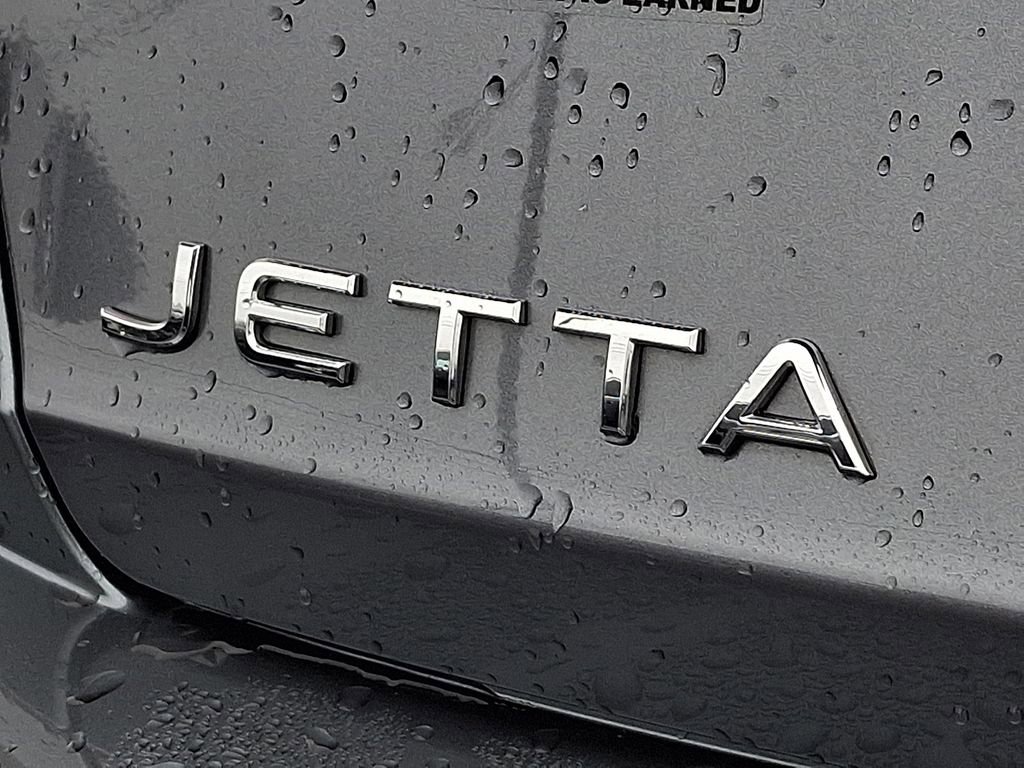 Used 2024 Volkswagen Jetta SE image 29