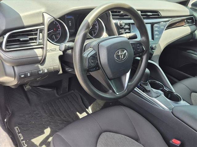 Used 2020 Toyota Camry LE FWD image 9