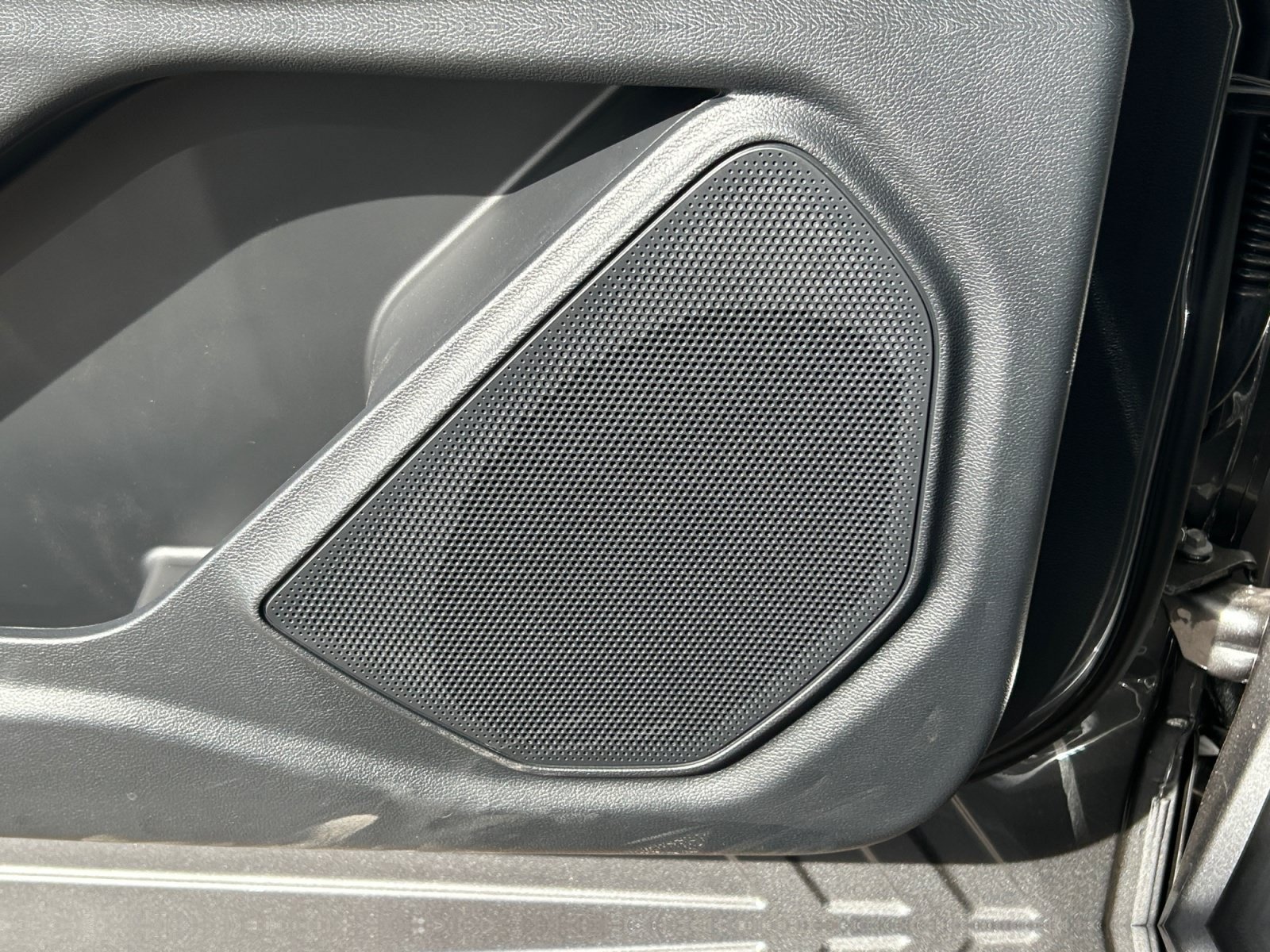 New 2026 Ford Explorer Active w/ Active Comfort Package RWD image 27