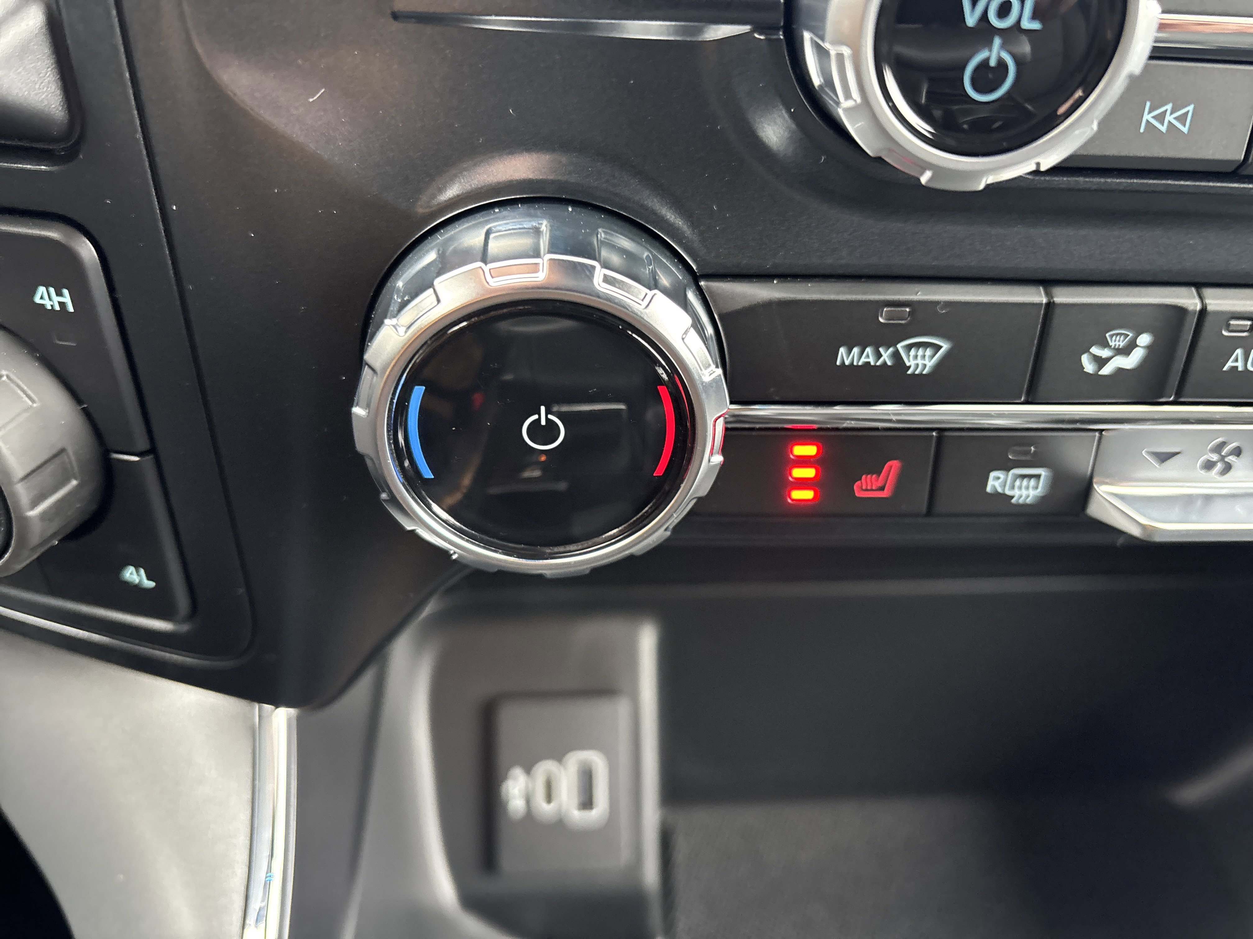 New 2025 Ford F150 XLT w/ Equipment Group 302A MID image 29