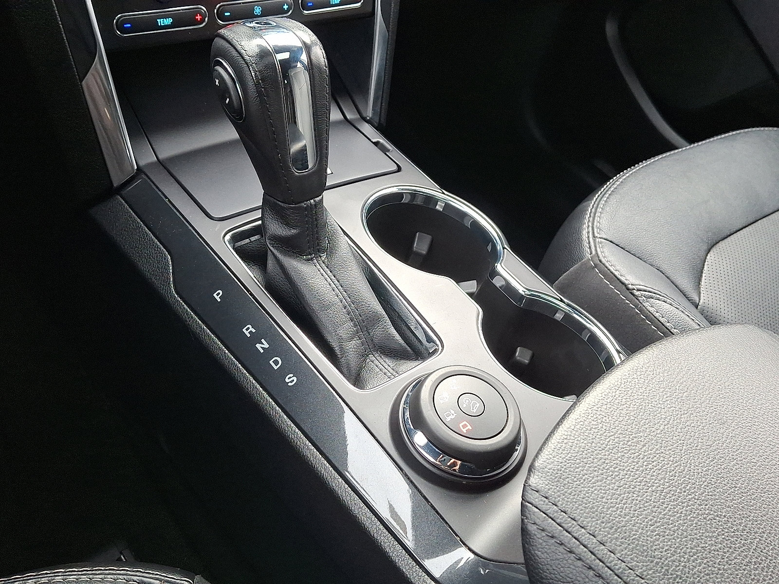 Certified 2018 Ford Explorer Limited w/ Equipment Group 301A image 16