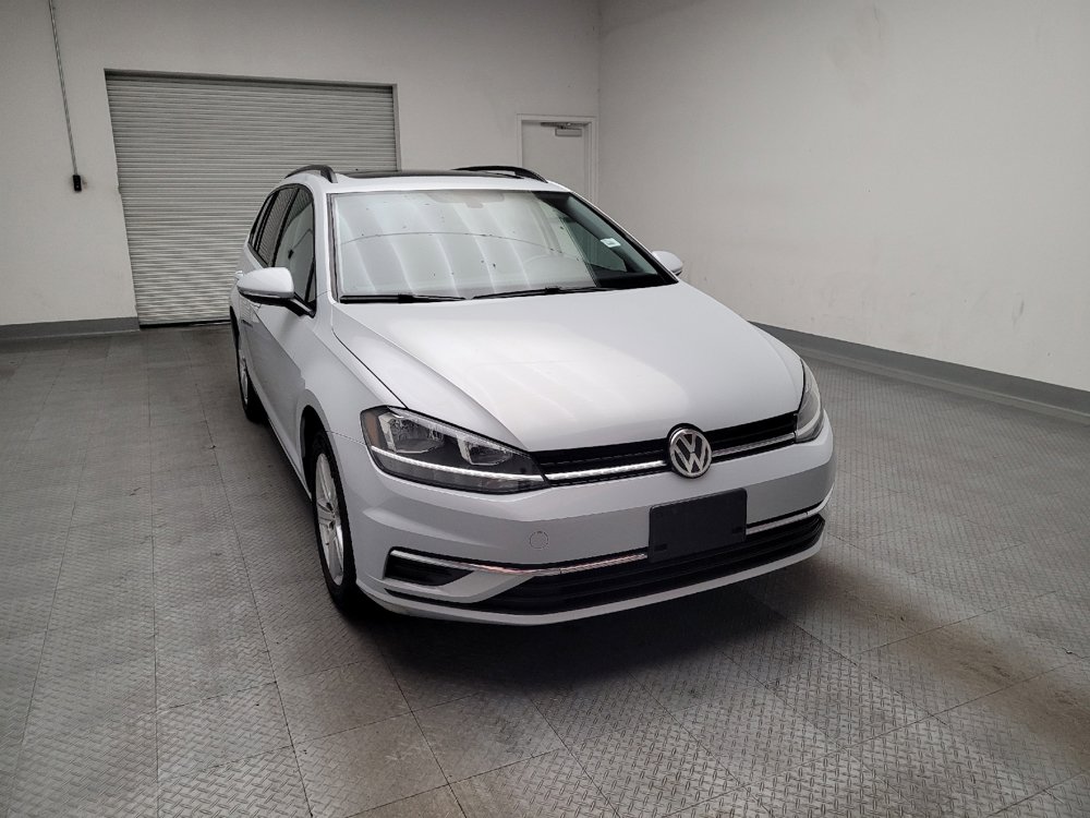 Used 2018 Volkswagen Golf SE image 14