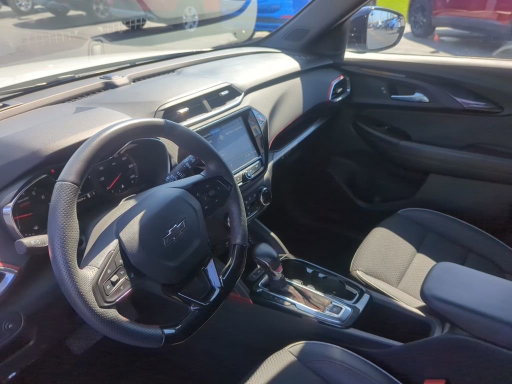 Certified 2023 Chevrolet TrailBlazer RS w/ Convenience Package image 19