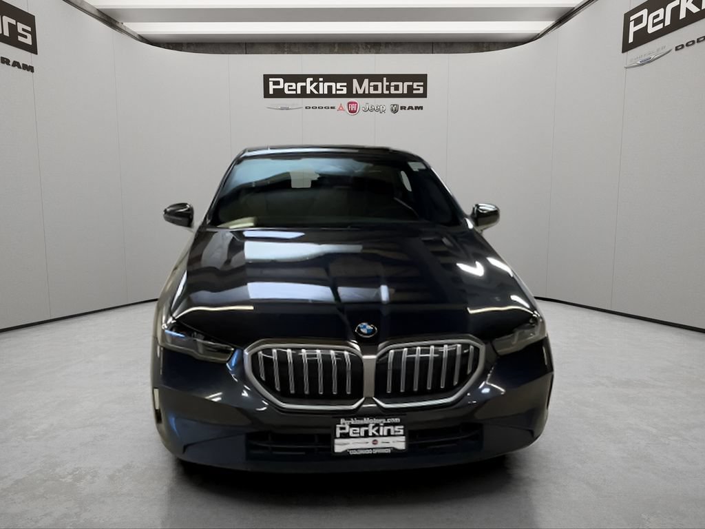 Used 2024 BMW 530i xDrive AWD/4WD image 9