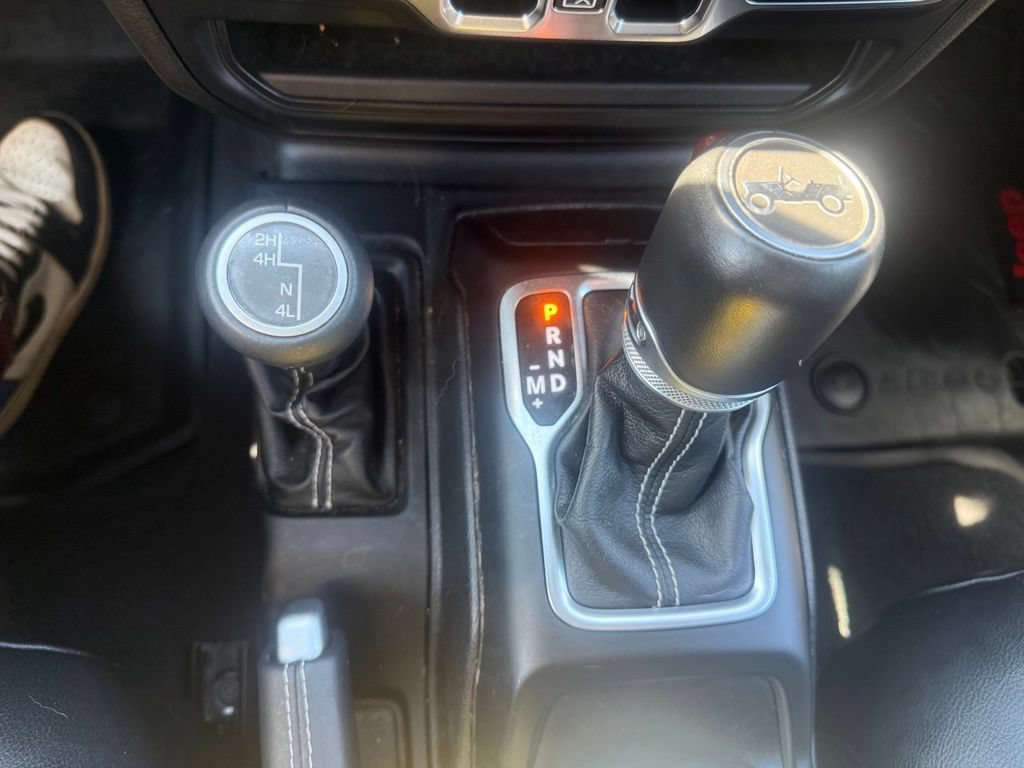 Certified 2019 Jeep Wrangler Unlimited Sahara AWD/4WD image 26