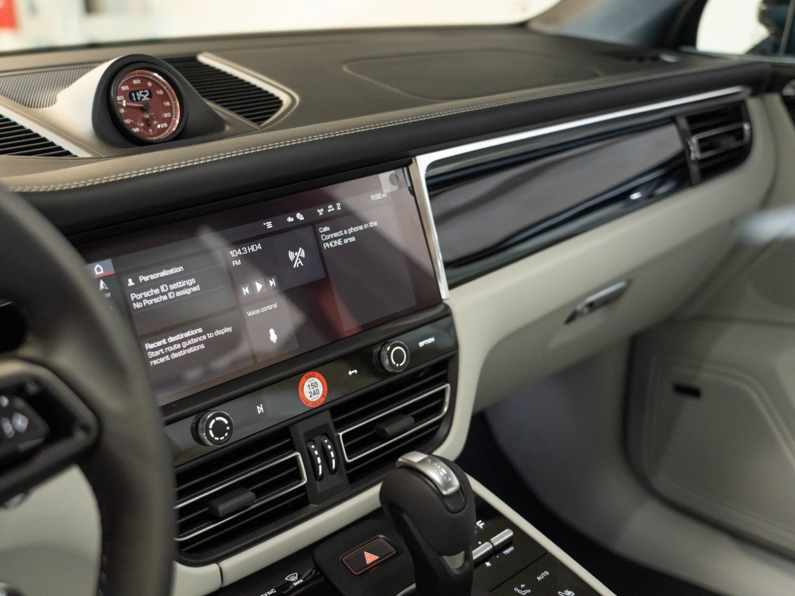 New 2026 Porsche Macan S AWD/4WD image 21