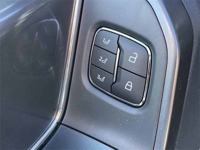 New 2025 Ford F150 Lariat w/ Equipment Group 502A High image 23