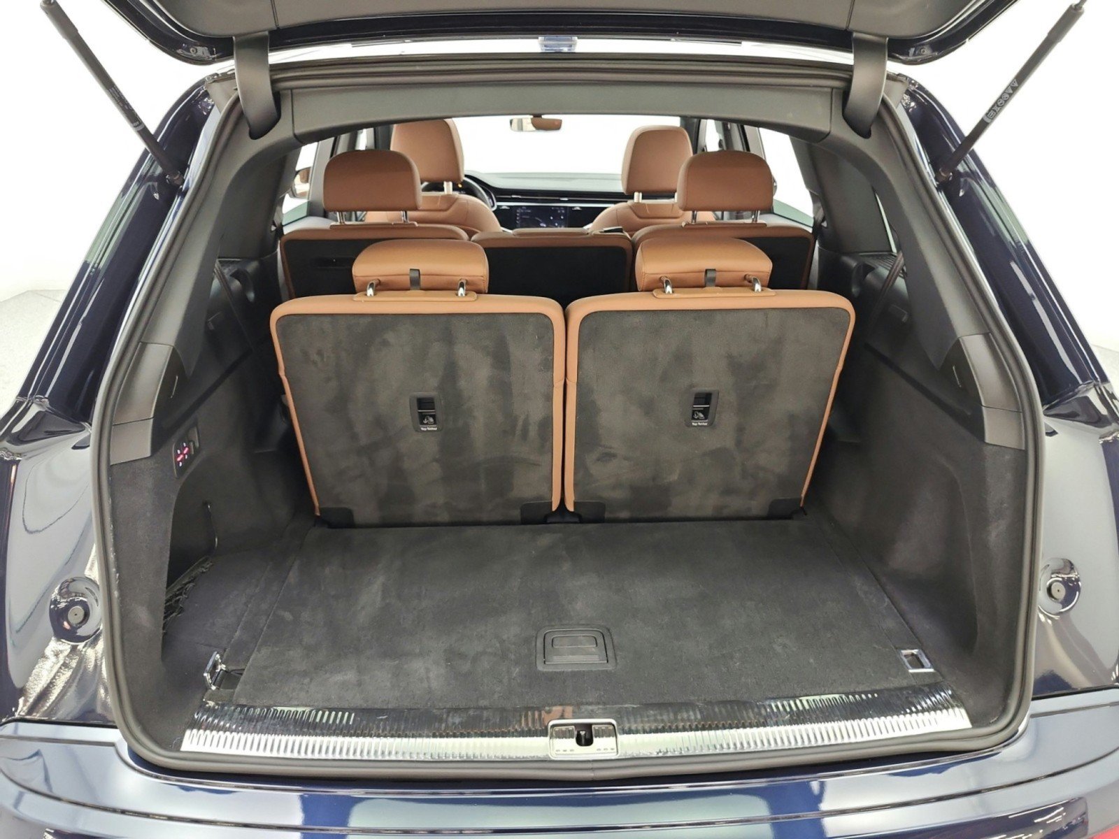 Used 2023 Audi Q7 2.0T Premium Plus AWD/4WD image 30