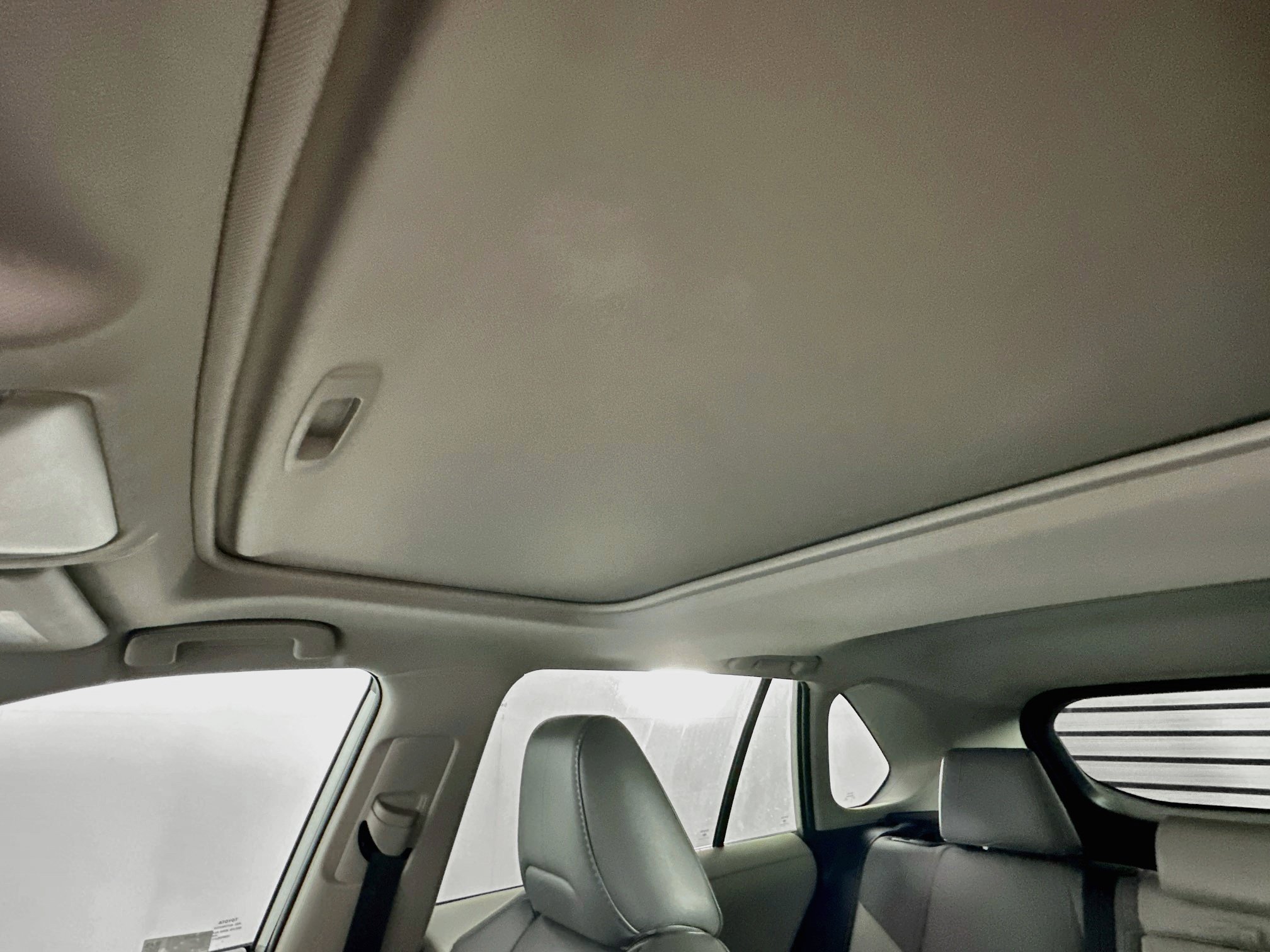 Used 2022 Toyota RAV4 XLE Premium FWD image 25