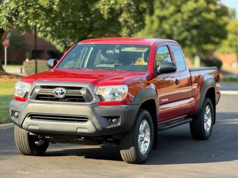 Used 2012 Toyota Tacoma 4x4 Access Cab image 2