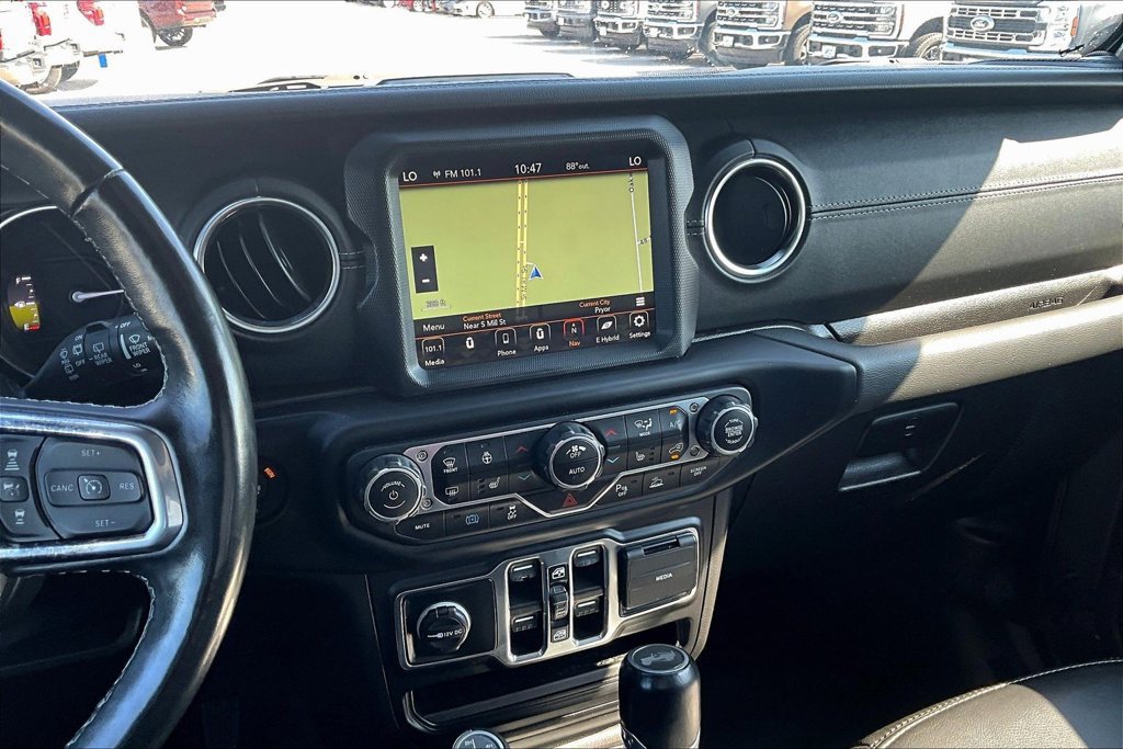 Used 2021 Jeep Wrangler Unlimited Sahara w/ Cold Weather Group AWD/4WD image 6