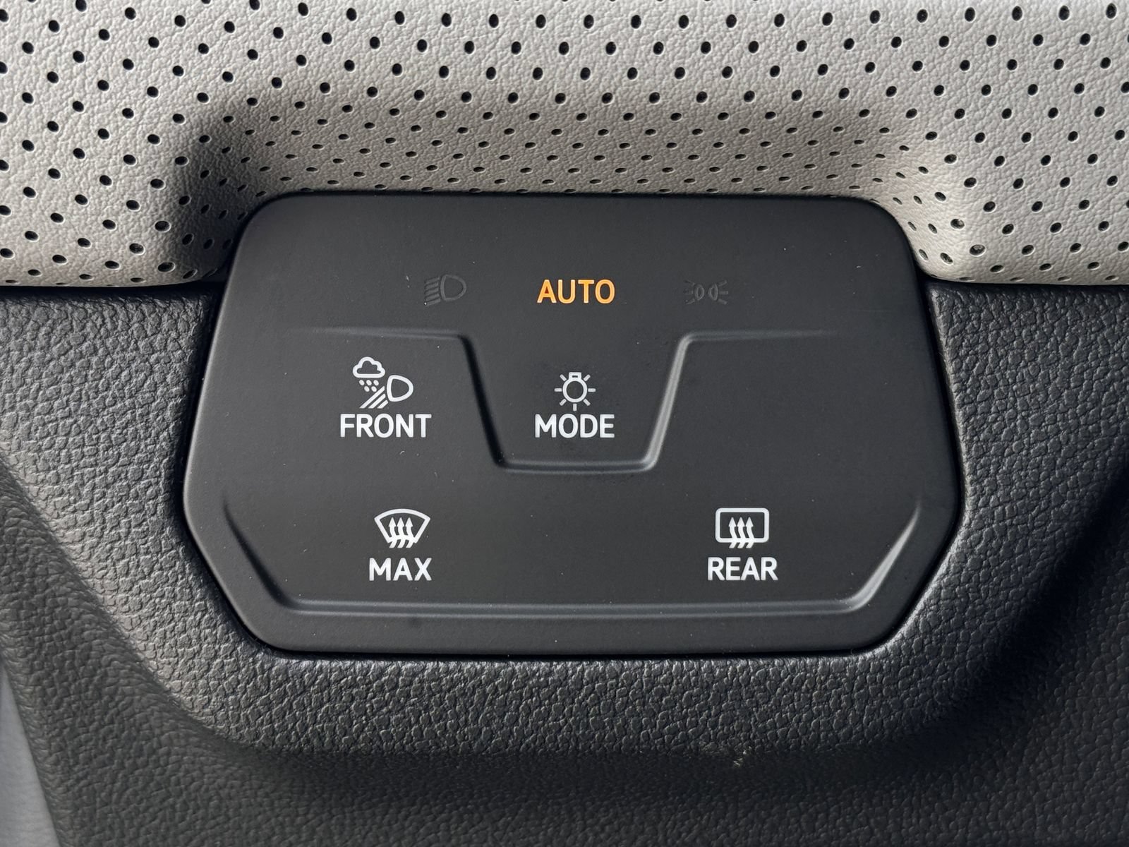 New 2026 Volkswagen Atlas Peak Edition AWD/4WD image 22