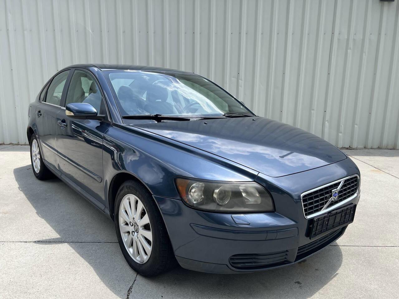 Used 2005 Volvo S40 2.4i image 1