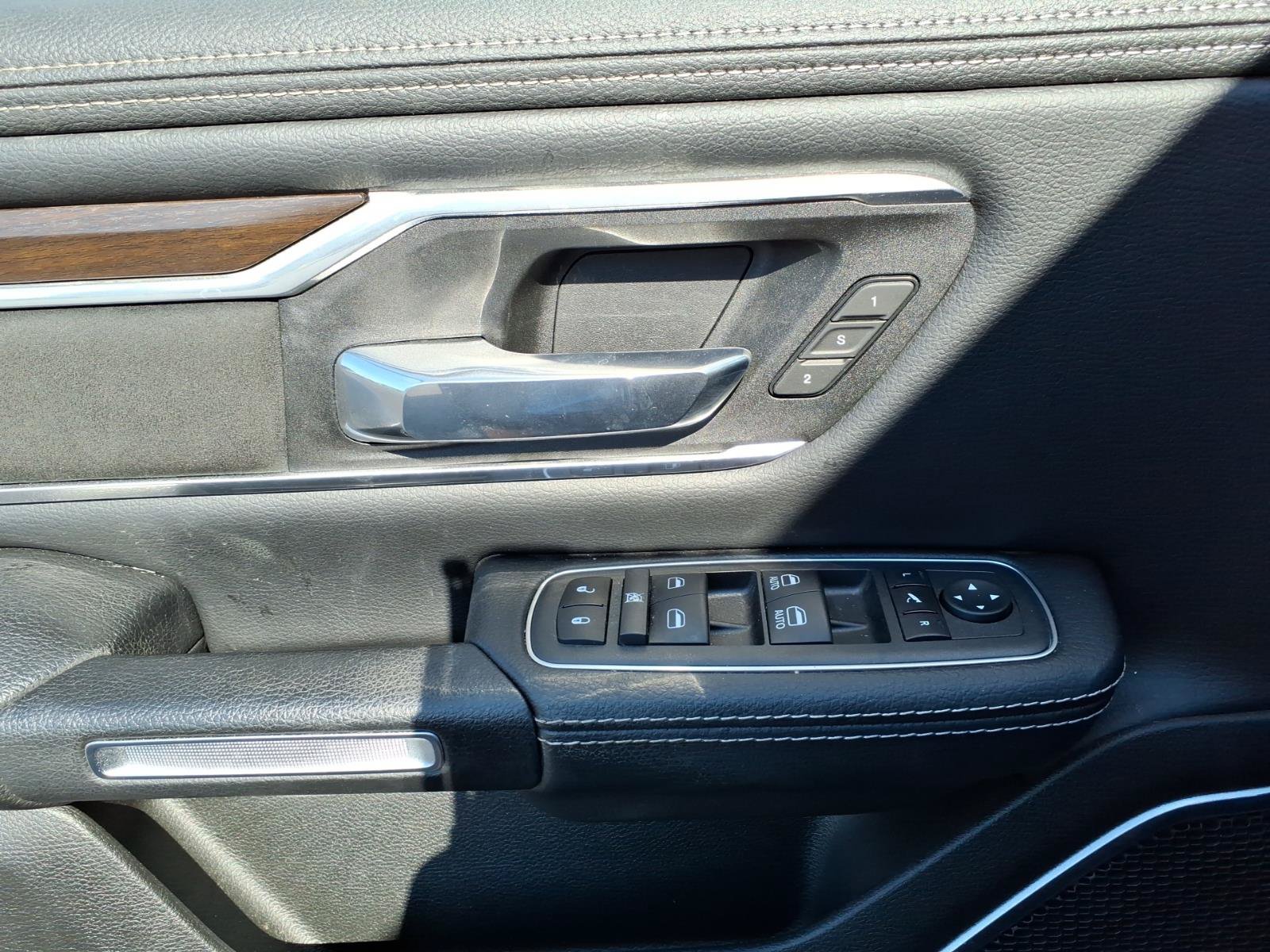 Certified 2022 RAM 1500 Laramie AWD/4WD image 11