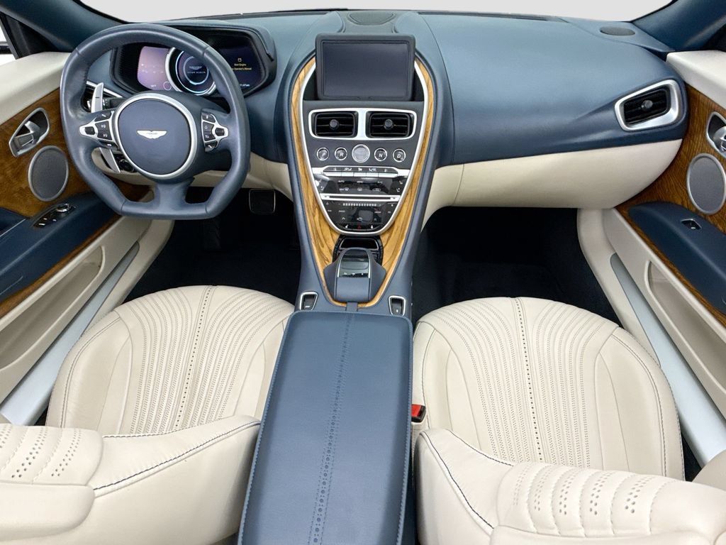 Used 2023 Aston Martin DB11 Volante RWD image 21