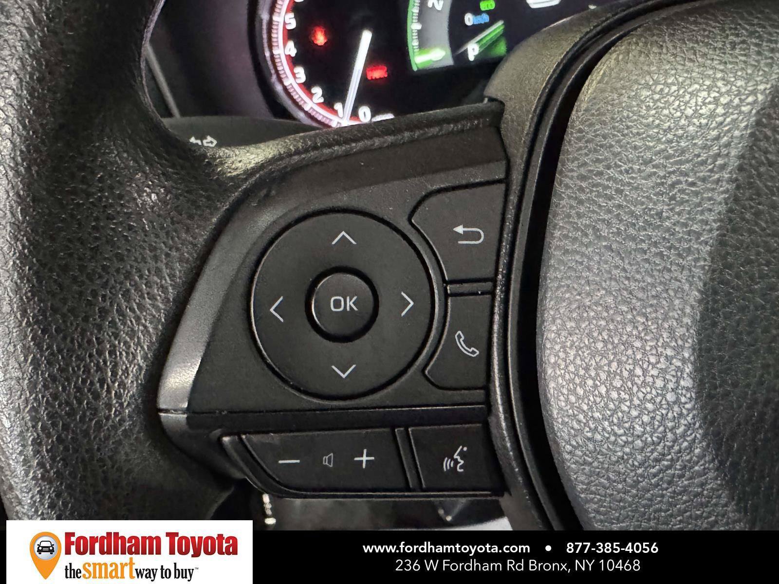 Used 2023 Toyota RAV4 LE AWD/4WD image 20