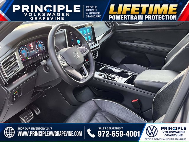 Used 2024 Volkswagen Atlas Cross Sport SEL Premium R-Line AWD/4WD image 11