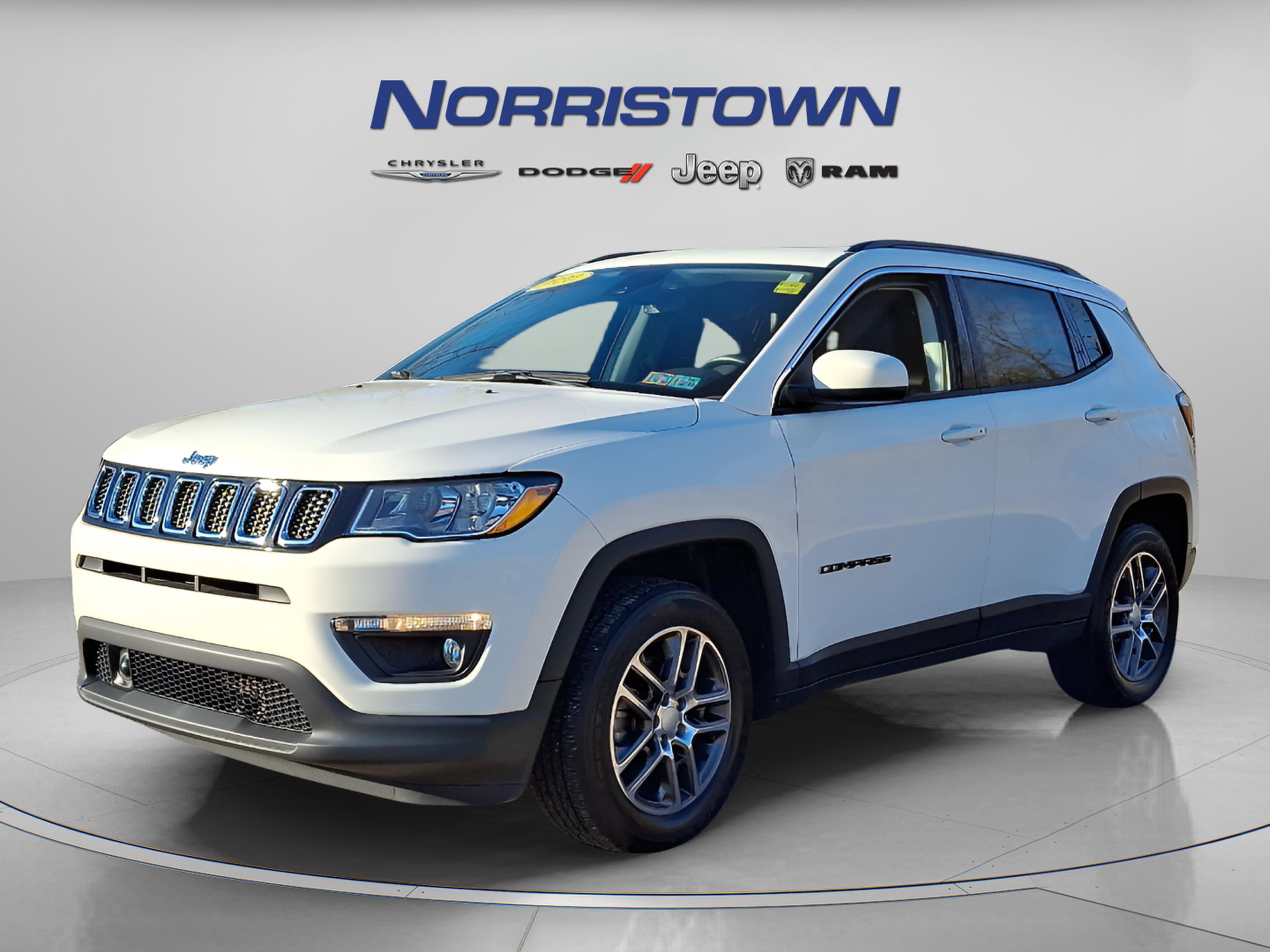 Used 2020 Jeep Compass Latitude image 3