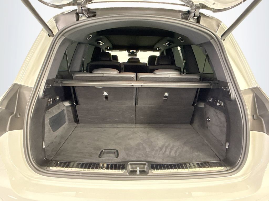 Used 2023 Mercedes-Benz GLS 580 4MATIC image 27