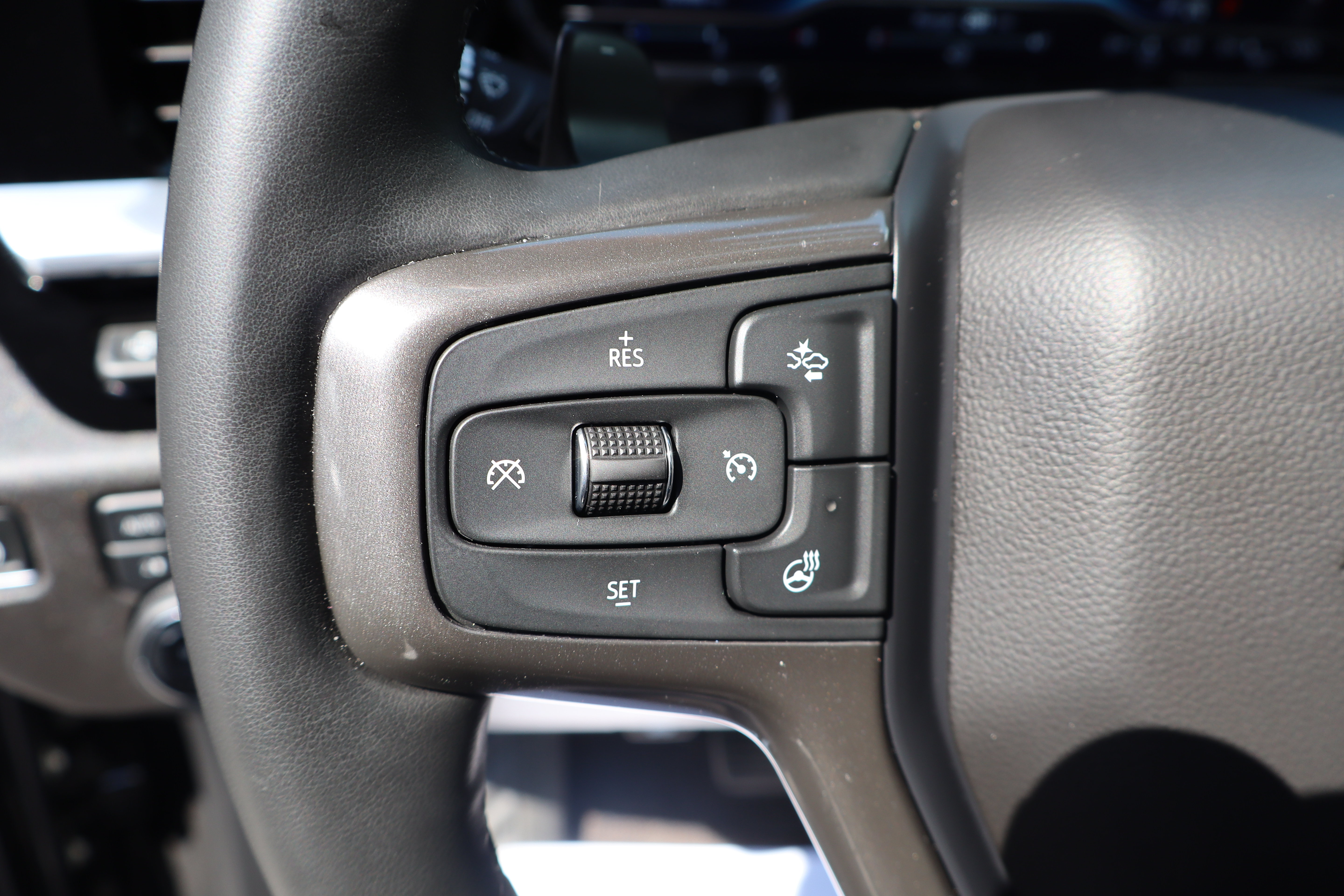 Used 2025 Chevrolet Silverado 1500 High Country w/ Midnight Edition AWD/4WD image 18