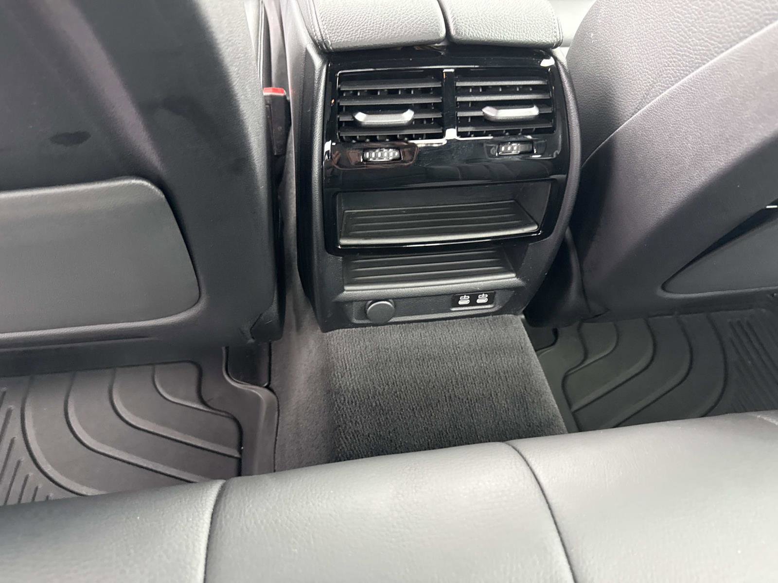 Used 2023 BMW 530e xDrive w/ Premium Package image 15