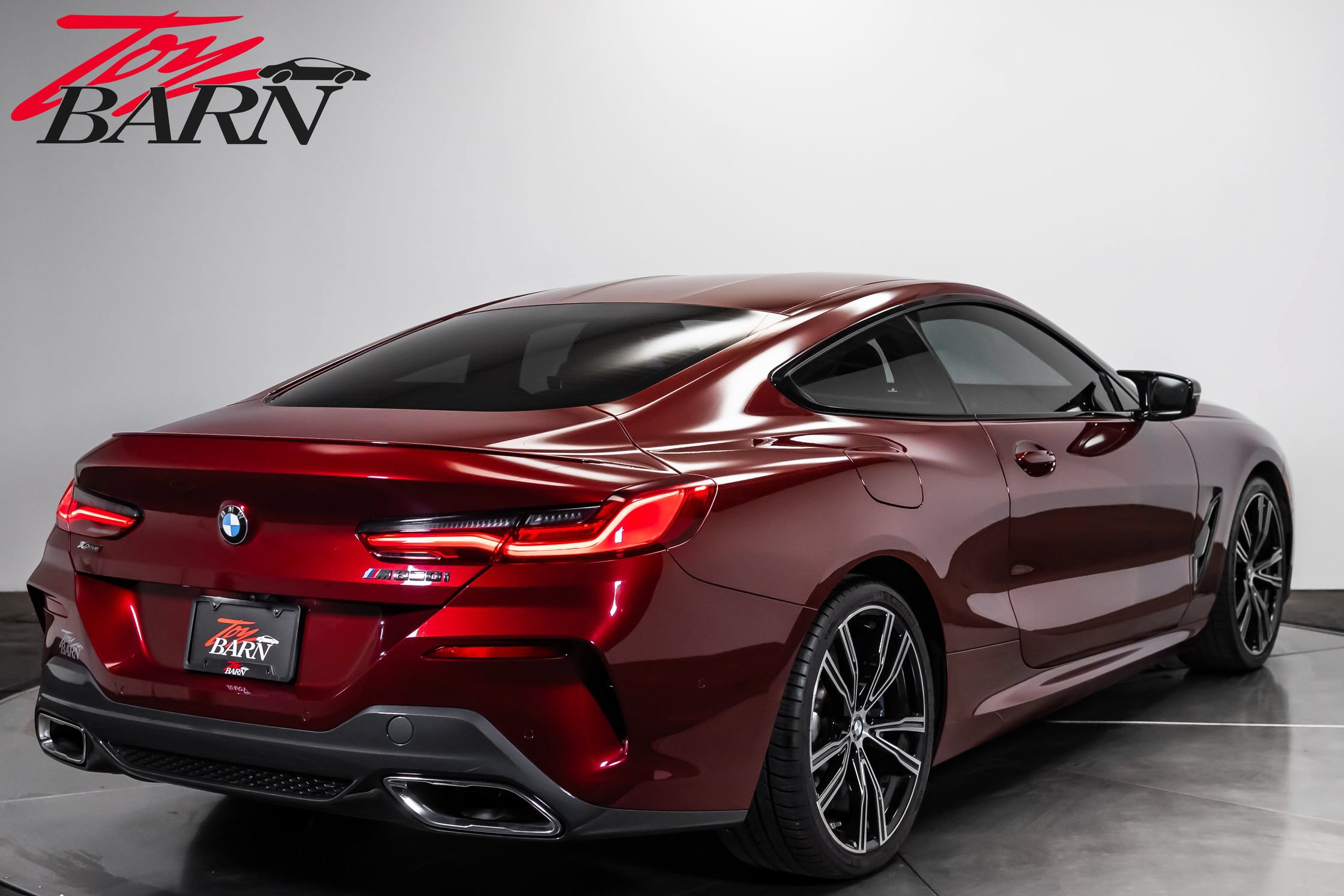 Used 2024 BMW M850i xDrive Coupe w/ Driving Assistance Package AWD/4WD image 5