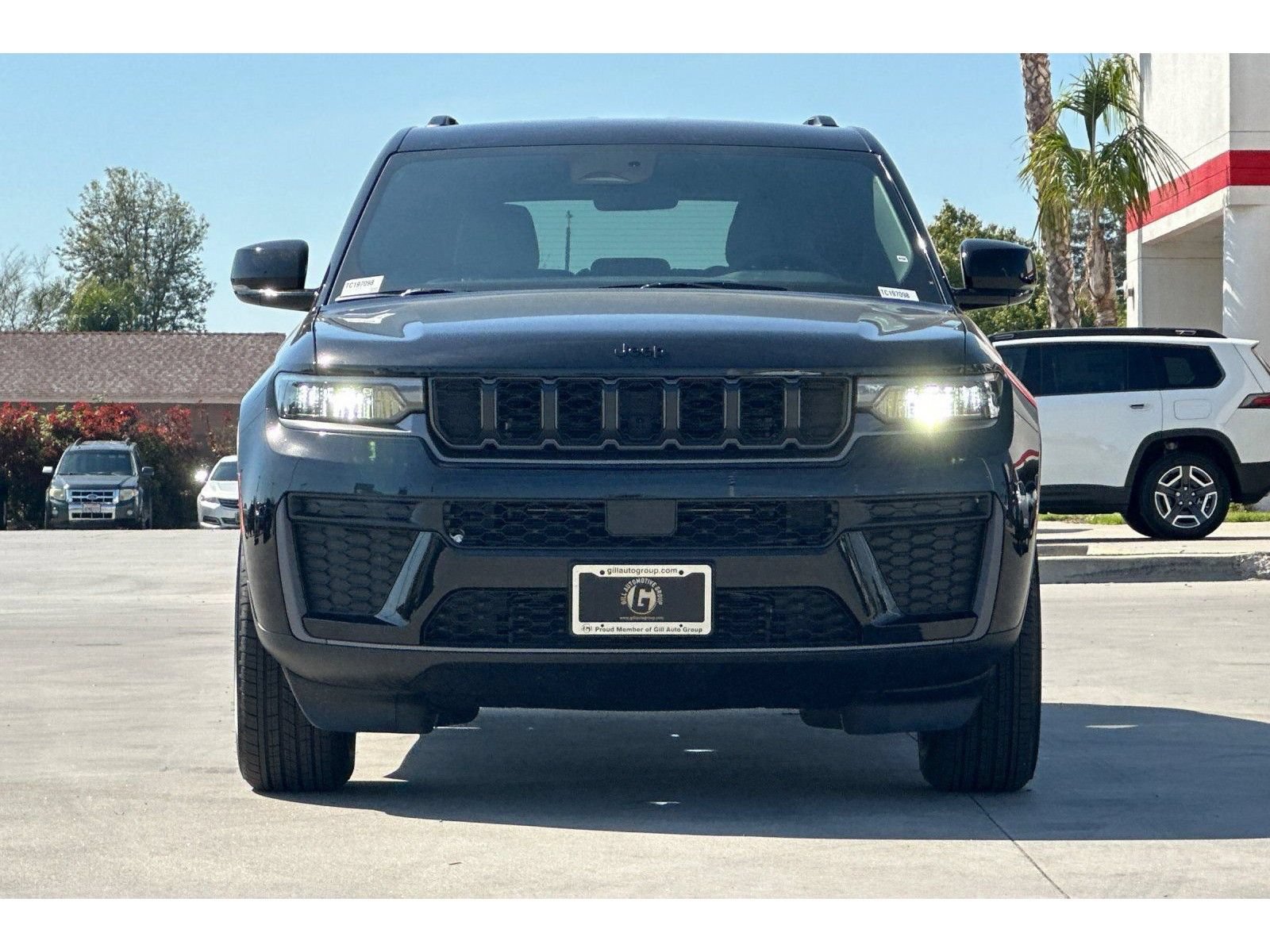New 2026 Jeep Grand Cherokee Altitude AWD/4WD image 10